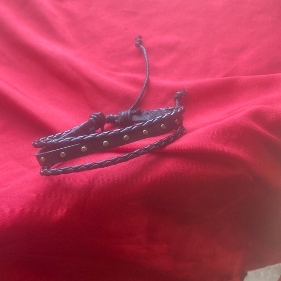 Bracelets - Picture 1 of 1